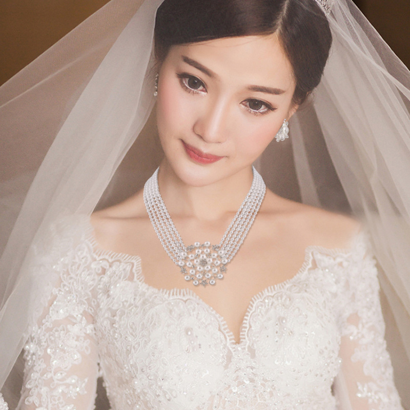 Audrey Hepburn Breakfast at Ti - Pearl Necklace Set 评论和价格